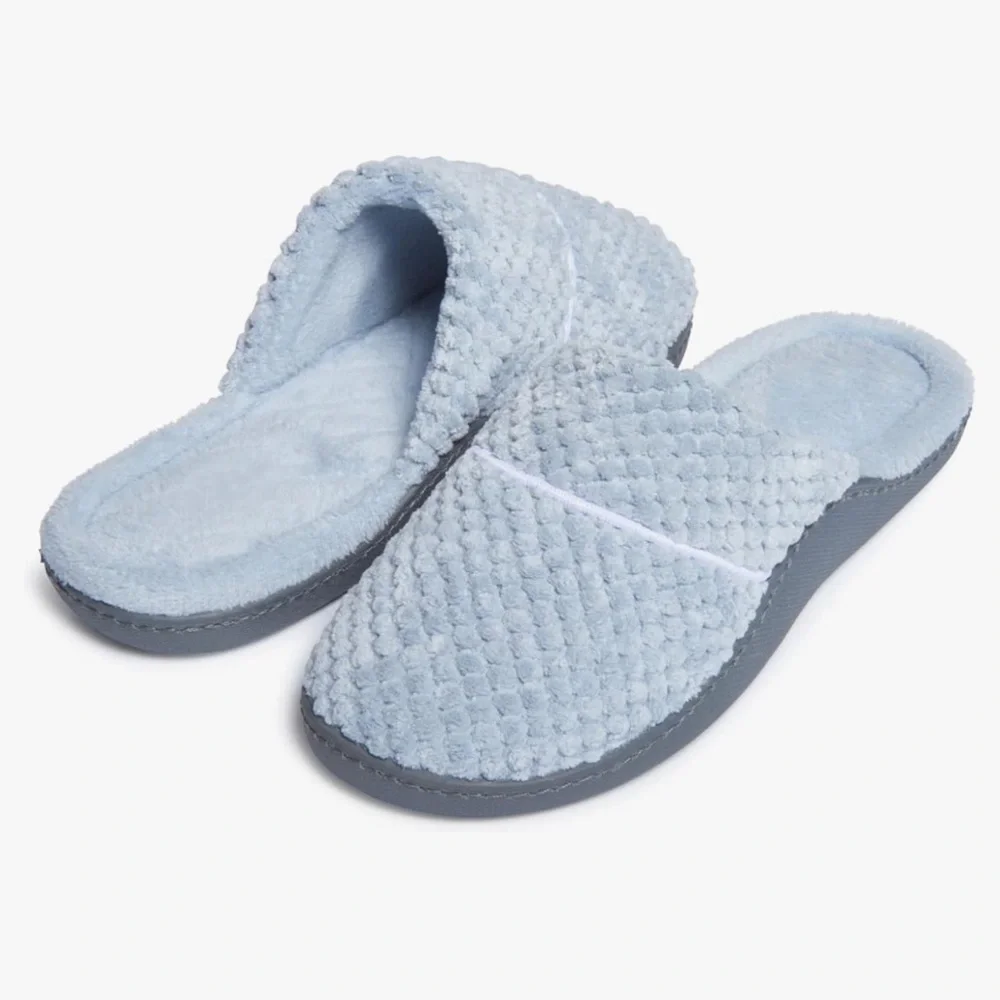 NWT☀️ Laura Ashley Plush Non-Slip Memory Foam Cozy Spa Slippers - Picture 2 of 8